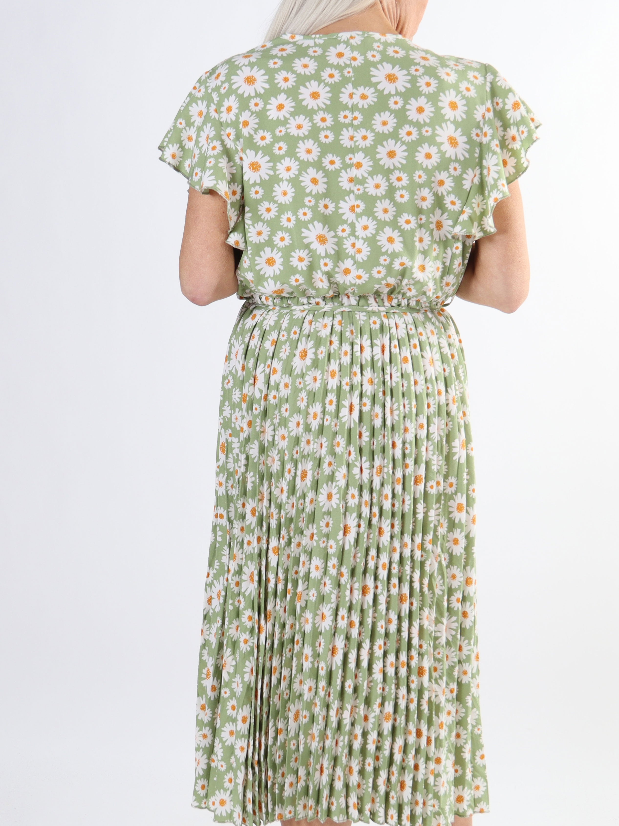 Callidora Flower - Plus size kjole med plisseringer og flæser